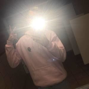 Meet your Posher, Derrick